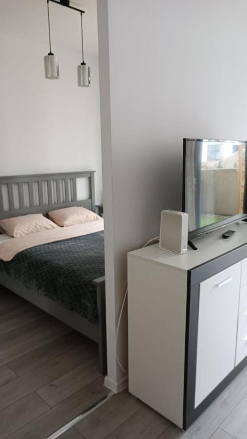 Apartment Z Ogrodkiem Na Warszawskiej Woli Варшава Экстерьер фото